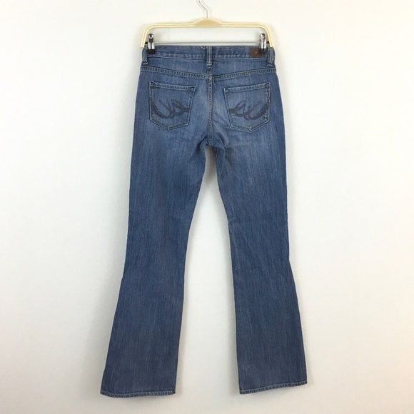 Express Jeans Women's Curvy Fit Flare Leg Size 2 Long length 32" - Picture 2 of 7